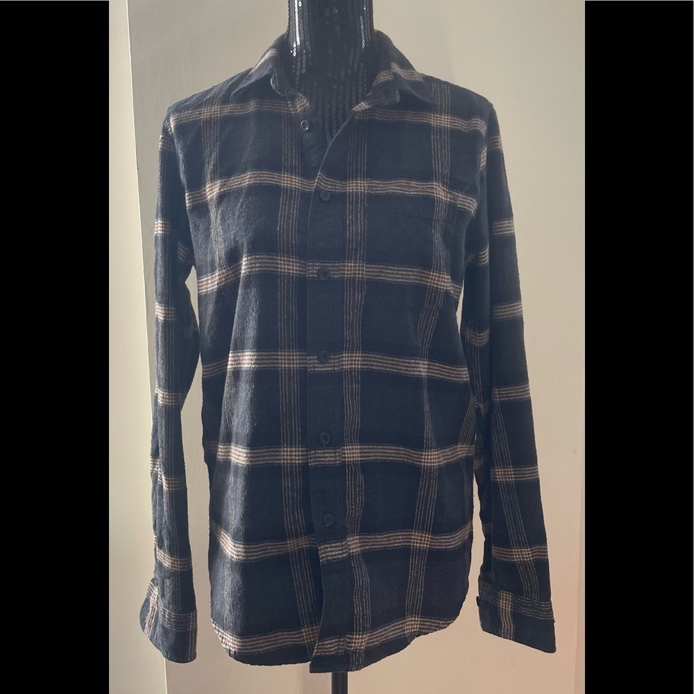 Amnesia Grey & Tan Plaid Flannel Shirt Size Small